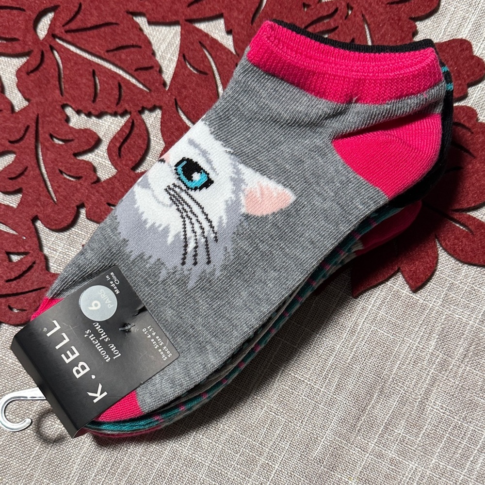 K. Bell Cats Low Show Women Socks 6 Pack NWT